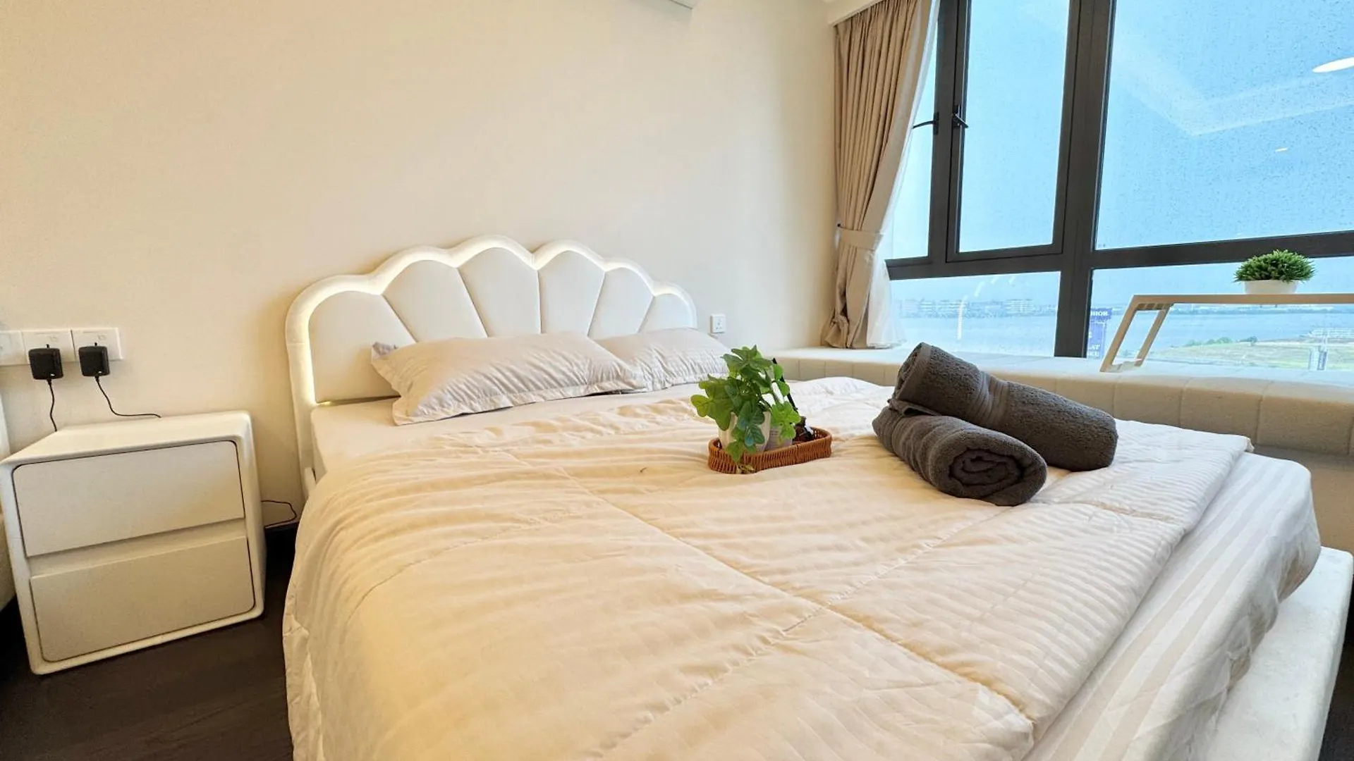 R&F Princess Cove Seine Region By Luxecocoo Ck Johor Bahru Ciq 0*,  Maleisië